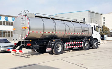 金秋時(shí)節(jié)，天潤(rùn)新東鮮奶運(yùn)輸車天南地北運(yùn)奶忙！