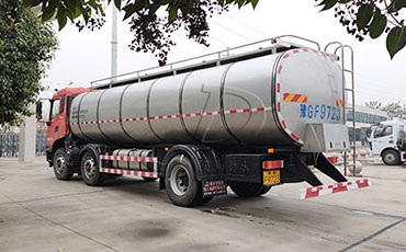敢為人先，我公司率先推出新能源鮮奶運輸車