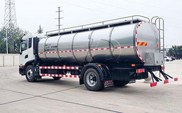 鮮奶運(yùn)輸車(chē)無(wú)資質(zhì)生產(chǎn)：交通安全的隱形殺手