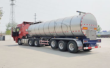 新東牛奶運(yùn)輸車(chē)的“剎車(chē)安全密碼”：雙管路+緊急繼動(dòng)閥